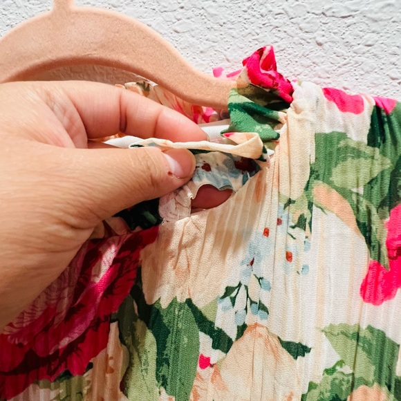 Ivory Floral Dress - Picture 9 of 13